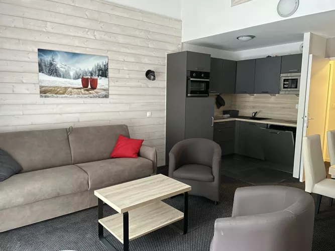 P48 / 2 pièces / 8 personnes