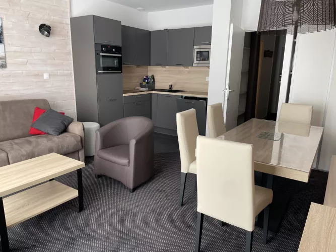 P54 / Studio / 6 personnes